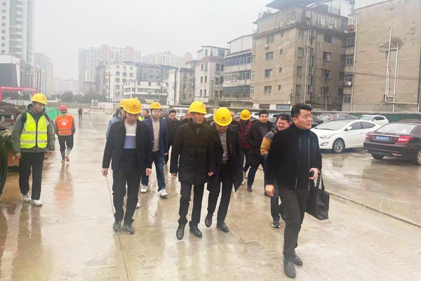 1609316085208700.jpg 南昌市住建局專家蒞臨桃花南路安置房項目開展考核評價工作600400P1.jpg