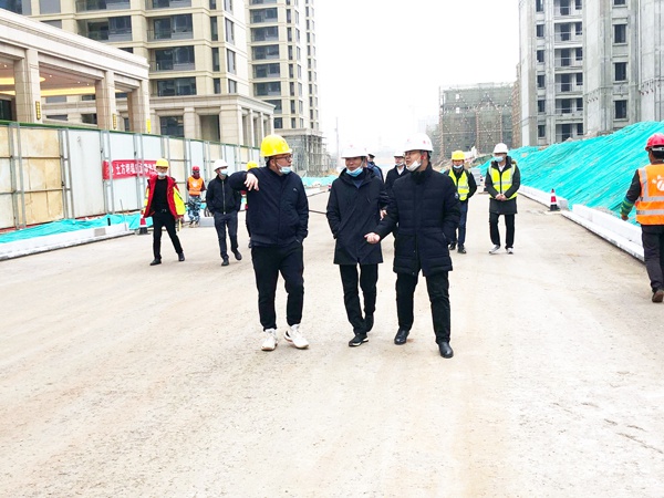 1611555474494053.jpg 南昌市政建設(shè)集團(tuán)對市政公用城周邊市政道路項(xiàng)目進(jìn)行質(zhì)量安全進(jìn)度大檢查6002.jpg