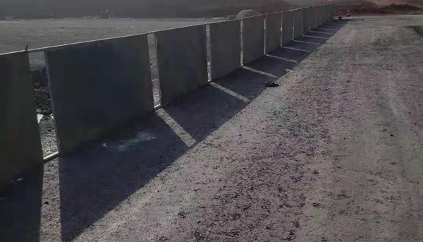 1612170112142802.jpg 南昌市政建設(shè)集團(tuán)萬載縣南部新城路網(wǎng)項目開展節(jié)前安全檢查及防疫安全部署600.jpg