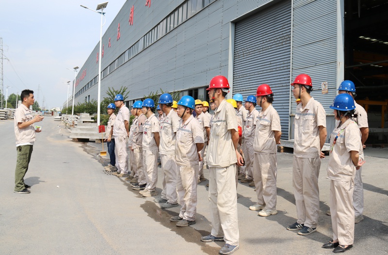 1624241491995619.jpg 南昌市政遠大開展安全生產(chǎn)月消防器材使用演練8001.jpg