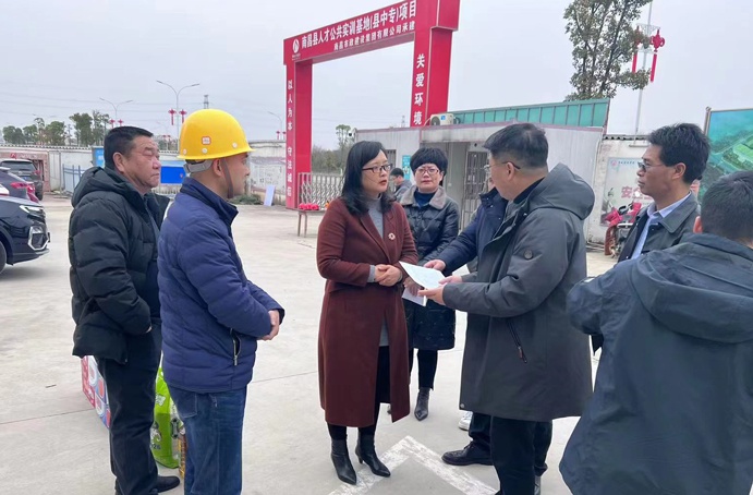 南昌縣副縣長汪芳走訪南昌市政建設(shè)集團(tuán)南昌縣中專項目691.jpg