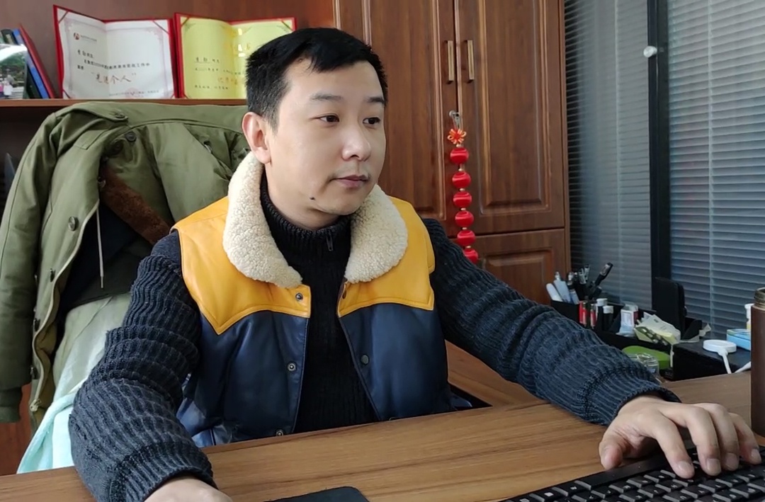 1646816037829692.jpg 南昌市政建設(shè)集團(tuán)2021年優(yōu)秀中層李勛.jpg