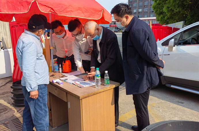 1650525524737730.jpg 張世東走訪慰問南昌縣項目一線職工6911.jpg