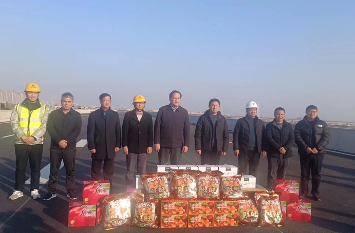 南昌縣縣委書記陳翔到小藍(lán)大道快速化新建項(xiàng)目現(xiàn)場調(diào)研慰問 南昌縣縣委書記陳翔到小藍(lán)大道快速化新建項(xiàng)目現(xiàn)場調(diào)研慰問