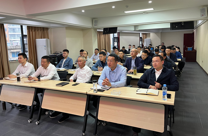 南昌市政建設集團組織召開建設工程案例解析與防電信詐騙專題培訓 南昌市政建設集團組織召開建設工程案例解析與防電信詐騙專題培訓