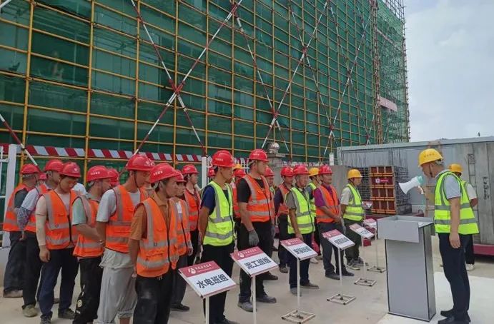 南昌市政建設(shè)集團扎實推進高溫季節(jié)安全生產(chǎn)和防暑降溫工作 南昌市政建設(shè)集團扎實推進高溫季節(jié)安全生產(chǎn)和防暑降溫工作