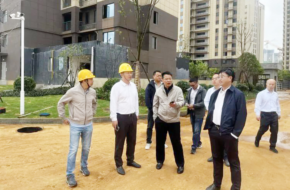 劉順保到杭州路項(xiàng)目、秦坊安置房項(xiàng)目調(diào)研
