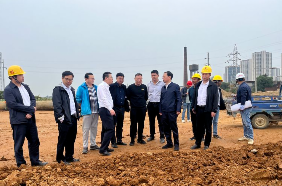 萬義輝到秦坊安置房、杭州路項(xiàng)目調(diào)研