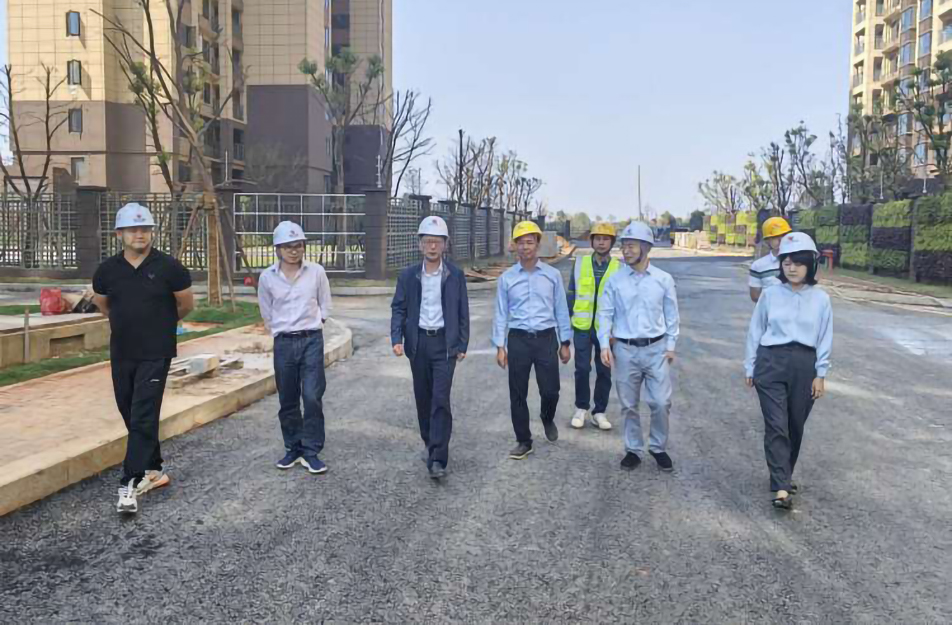 鄭學平到秦坊安置房項目、杭州路項目調研