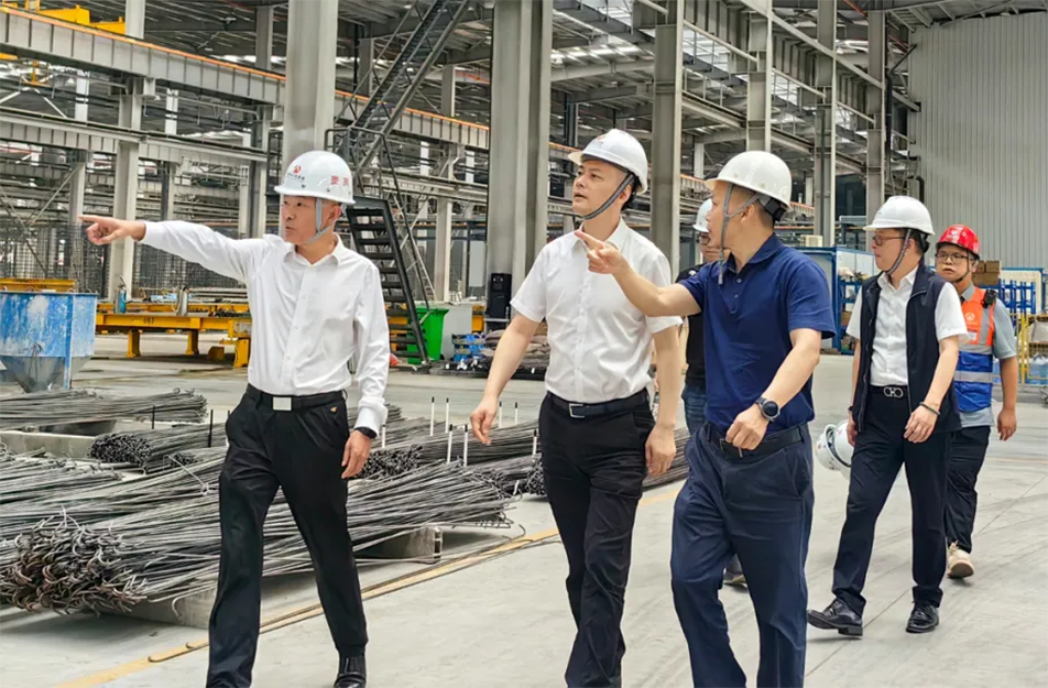 葛威敏到綠色產(chǎn)業(yè)園、新建區(qū)人民醫(yī)院二部項(xiàng)目調(diào)研