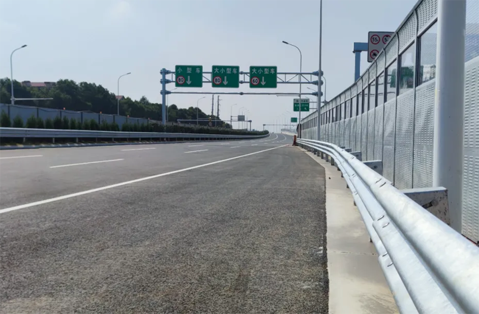 南昌市政建設集團有限公司項目榮獲“南昌市建筑工程安全文明標準化示范工地”稱號 南昌市政建設集團有限公司項目榮獲“南昌市建筑工程安全文明標準化示范工地”稱號